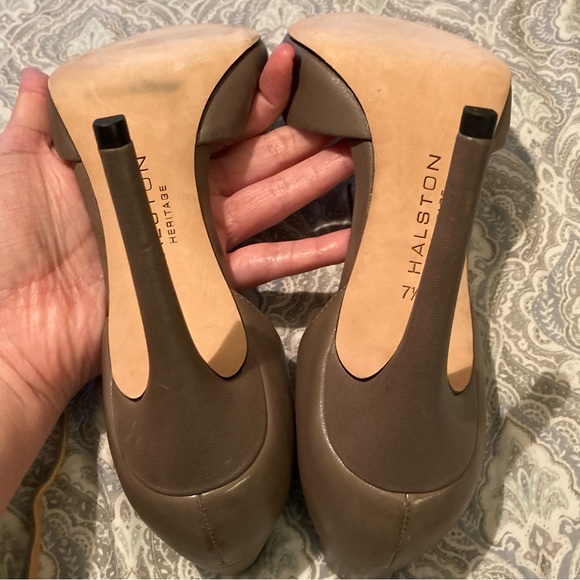 Halston Heritage Leather Grey Pumps - Picture 9 of 11